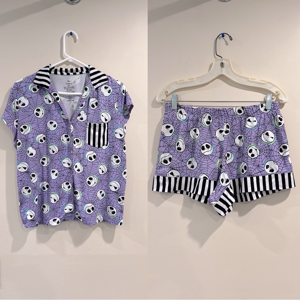🔥Disney Purple Pajama Top with Whimsical Skulls🔥